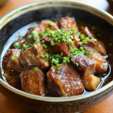 東坡肉里的千年滋味：一部活態(tài)美食史書(shū)