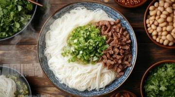 貴州黎平網(wǎng)紅米粉店：舌尖上的美味，9元牛肉粉狂賣2000碗