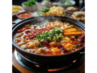 最近幾天，開封市一些大小飯店都在忙活蒸扣碗，美食之城的開封人過節(jié)辦大事