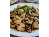 野生榛蘑燉雞——春節(jié)家宴的美味升級(jí)，找回兒時(shí)的年味記憶
