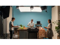 如何在家用手機(jī)拍出美食大片：用光、構(gòu)圖與細(xì)節(jié)技巧