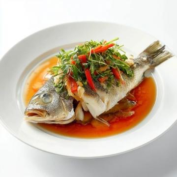 新鮮大魚煮成紅燒魚，尤其亮眼的眼睛證明了魚的新鮮度