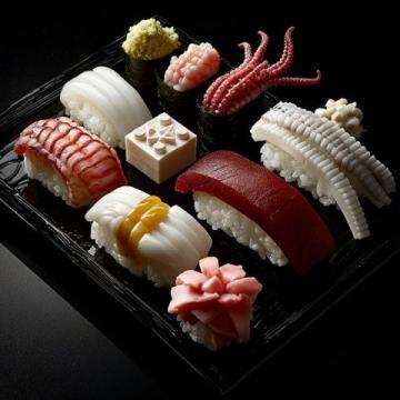 日本第一米其林二星，一生必吃,但同時也是最難約的壽司店。在這么多的光環(huán)籠罩下