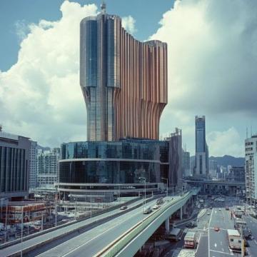 福建廈門，賣印度飛餅的王大哥常年以高超的飛餅技術(shù)引人圍觀，生意爆火