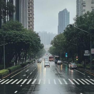 貴陽(yáng)人多現(xiàn)象實(shí)錘了，超出預(yù)期的擁擠