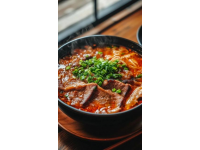 長(zhǎng)治肉扯面：百米拉面?zhèn)髌?，探尋山西非遺美食的筋道魅力