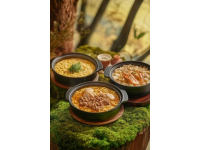 不容錯過的芒市美食探索：孔雀宴、綠葉宴與地道小吃大揭秘！