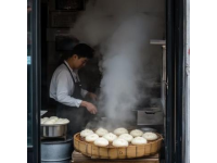 信陽美食之旅：熱干面、燉菜、燒餅和夜市燒烤