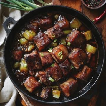 醬香豬蹄零失敗食譜：簡單易學，新手快速學會做香糯美味佳肴
