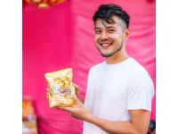 傳統(tǒng)美食的破圈之旅：從街邊小吃到網(wǎng)紅爆款