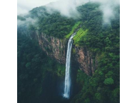 貴州旅游景點(diǎn)推薦，山水之精華，瀑布之王國(guó)，帶你走進(jìn)黃果樹(shù)瀑布！