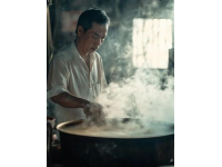 揭秘老北京炸醬面的傳奇故事：歷史、制作與文化傳承(附家常做法)