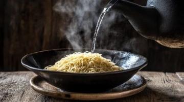 你家方便面不會(huì)還在直接下鍋煮吧摳鼻！教你新吃法