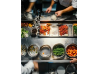 外賣在路上經(jīng)歷了什么？揭秘你的美食之旅背后的真相