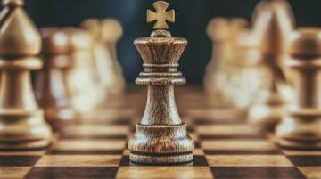 象棋開局策略分析:實戰(zhàn)案例詳解與教學(xué)技巧