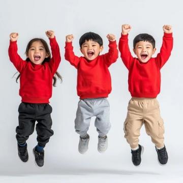 幼兒安全教育課：大班學(xué)生學(xué)習(xí)如何正確應(yīng)對高處跳落與識別潛在危險(xiǎn)點(diǎn)
