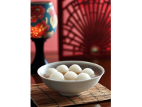 元宵節(jié)后天津洪湖里的美食特輯：什錦元宵、鈣奶味十足