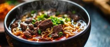 如何制作美味牛雜面的牛雜部分？