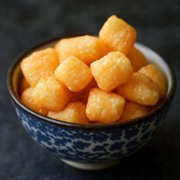 越南美女主播油炸餃子，傳統(tǒng)手藝受追捧，香氣四溢誘人垂涎！