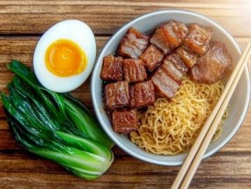 炸排叉、炸麻葉、炸散蛋，馓子的做法甭管叫什么，這種用面炸出來的小吃