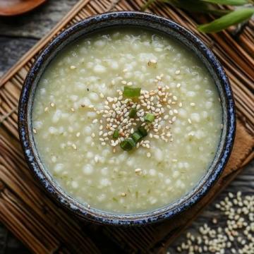 夏天的味道夏日美食季綠豆百合蓮子羹，清熱解暑，夏天最愛的糖水之一