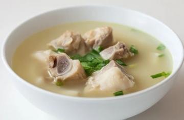 如何燉制營(yíng)養(yǎng)美味的老鴨湯？步驟詳解在這里