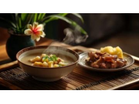 南粵深秋乍涼，據(jù)說吃羊肉最是溫補(bǔ)、暖胃