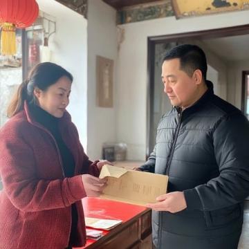 關(guān)小平和李小雨在上海關(guān)思慧婆婆家里過年，昨天回到家了