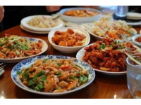 揭秘奧克蘭華人社區(qū)的‘倒霉路’：歷史、名字由來與美食音樂之旅