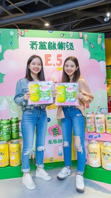 驚！肥娟夫婦3月進(jìn)軍冰淇淋界，2元一杯賣爆，背后故事超震撼！