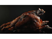 獨(dú)家秘制辣鴨頭(獨(dú)家秘制干鍋辣鴨頭)";