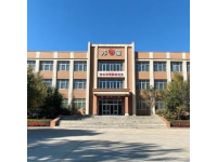 馬蓉參加了高考，最后她考上了陜西的名校西北大學(xué),在西北大學(xué)