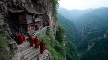 嶗山二龍山4月11日免費(fèi)開放, 限時(shí)優(yōu)惠至4月30日, 預(yù)約購(gòu)票詳情見公眾號(hào)