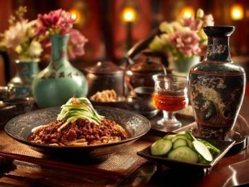 誰(shuí)在迪拜第一頓吃了中國(guó)火鍋呀，分享給大家迪拜好吃的美食推薦咯～