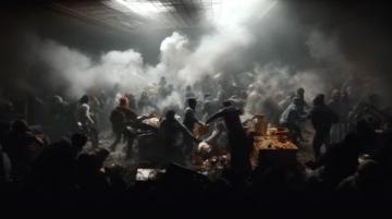 阜陽炸貨大爺引爭議，衛(wèi)生與言行成焦點