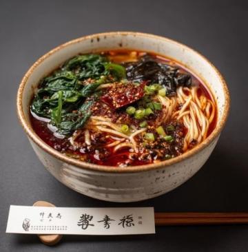 通心粉亦稱通心面，在國外已是極普通的面制品之一，我國上海、廣州、天津等地也有少量