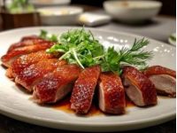 洛陽美食分享：老田哥送菜聚餐，川菜館偶遇50元寶藏小館