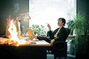 10天前，我開啟了自己的另一份事業(yè),因?yàn)槟繕?biāo)挺大的，所以稱之為事業(yè)