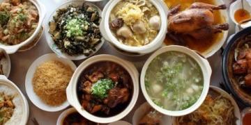 上海美食指南：品嘗當(dāng)?shù)鬲毺乜谖? width=