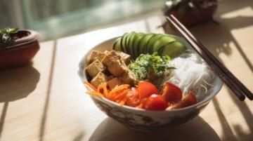 家常芹菜炒豆干秘籍：餐館同款口感，輕松學(xué)會(huì)