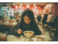 汕頭一直以來就有著海濱鄒魯、美食之鄉(xiāng)之美稱，我們這次來本來就是奔著美食來的