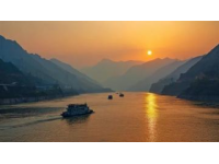 2日神農(nóng)架深度游攻略：神農(nóng)頂與大九湖全景體驗(yàn)