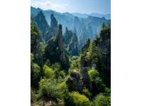 湖北10大必去旅游景點推薦，涵蓋景點特色、美食、住宿及交通方案（含地鐵/公交）