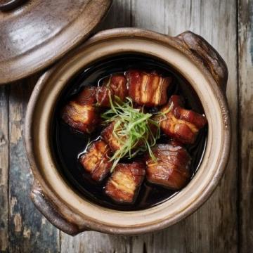 能分享你家鄉(xiāng)的美食嗎：鹽城八大碗之美味與文化