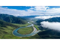 小探河源從槎城始，古時(shí)城東北處交匯東江和新豐江，江上竹筏縱橫，謂槎