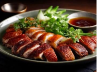 粵菜即廣東菜，是中國(guó)傳統(tǒng)四大菜系、八大菜系之一，源自中原