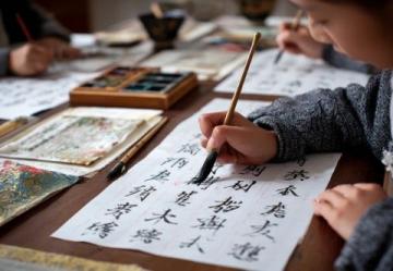 利用漢語(yǔ)常識(shí)和詞源學(xué)學(xué)習(xí)英語(yǔ)語(yǔ)法更高效