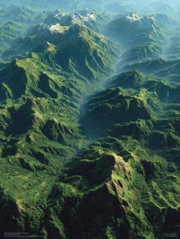 世界上再?zèng)]有一片土地如這里一般，理想而神奇，富饒且美麗