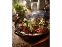 皮酥肉嫩辛集扒雞：傳統(tǒng)工藝制作家鄉(xiāng)味，香氣撲鼻讓人回味無(wú)窮