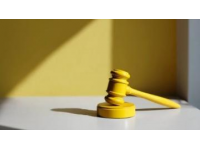 容貌不能定論內(nèi)心VS心靈映照外部世界（揭秘情緒心理影響外貌的奧秘）